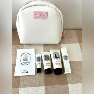 Travel Set with white/pink cosmetic bag NEW